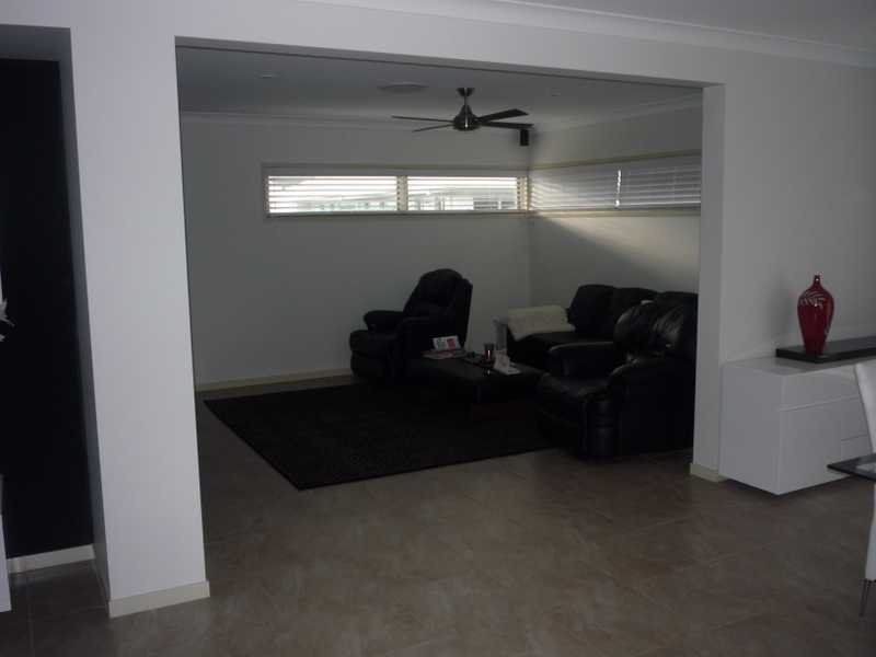 34 Tempel Island Circuit, Oxenford QLD 4210