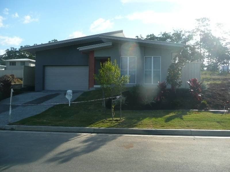 8 Ballagio Crescent, Coomera QLD 4209