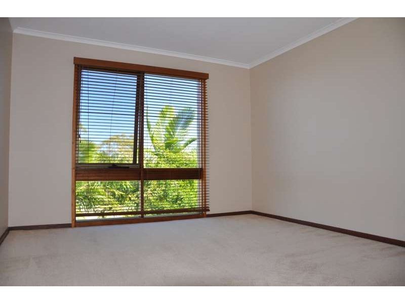 19 Milparinka Terrace, Ashmore QLD 4214