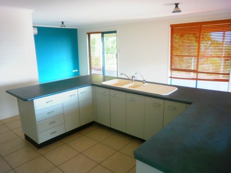 5 Highvale Drive, Helensvale QLD 4212