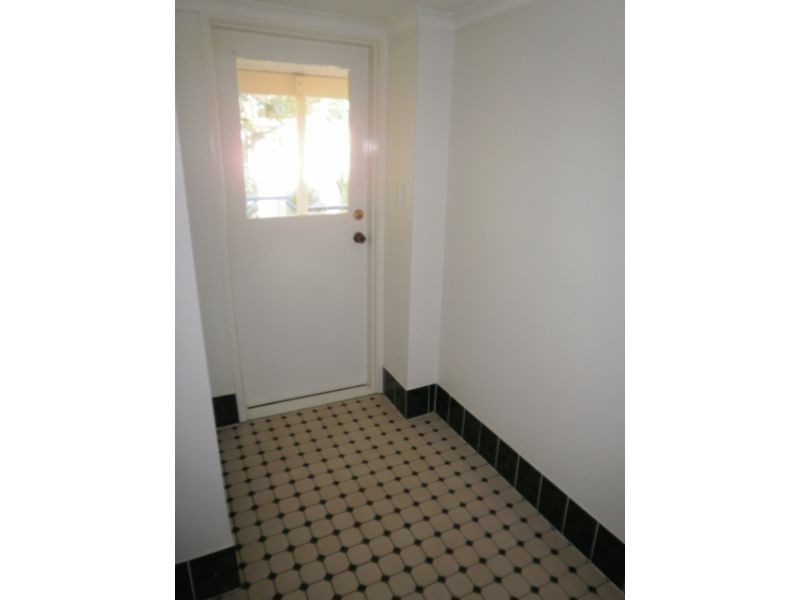 5 Highvale Drive, Helensvale QLD 4212