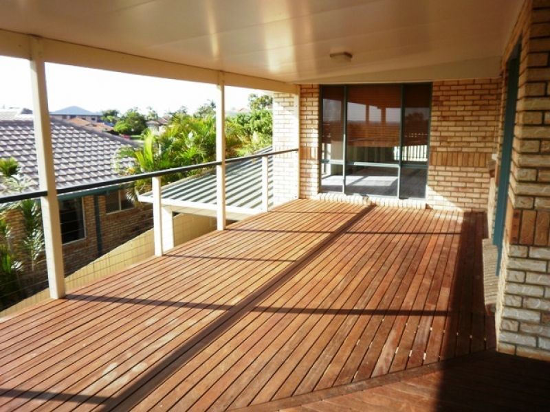 5 Highvale Drive, Helensvale QLD 4212