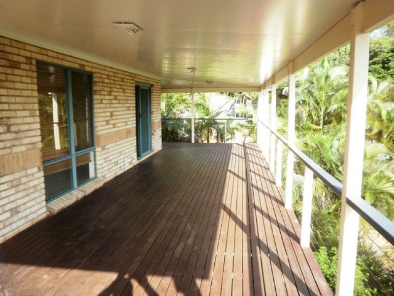 5 Highvale Drive, Helensvale QLD 4212