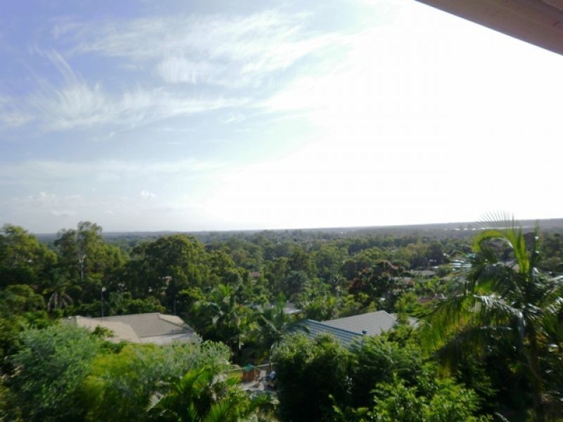 5 Highvale Drive, Helensvale QLD 4212