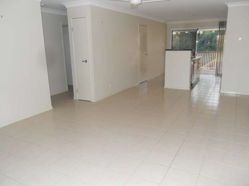 17 Periwinkle Lane, Springfield Lakes QLD 4300