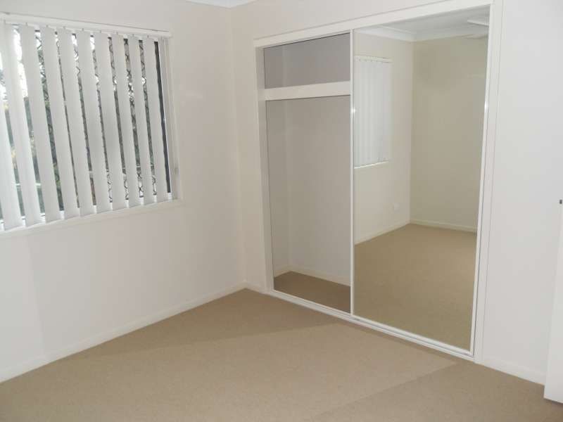 17 Periwinkle Lane, Springfield Lakes QLD 4300