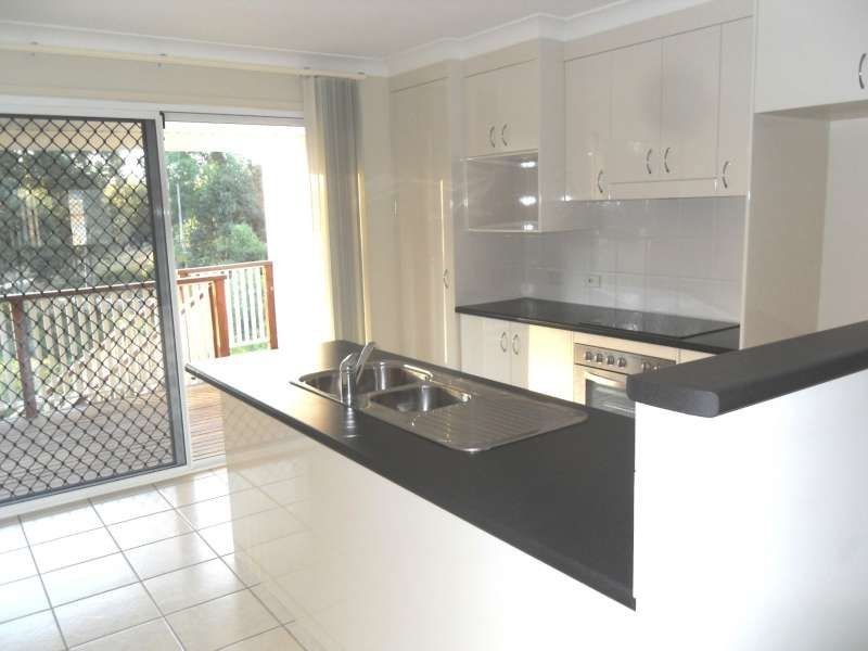 17 Periwinkle Lane, Springfield Lakes QLD 4300