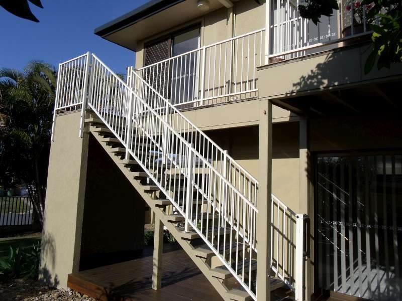 40 Lambros Drive, Benowa QLD 4217