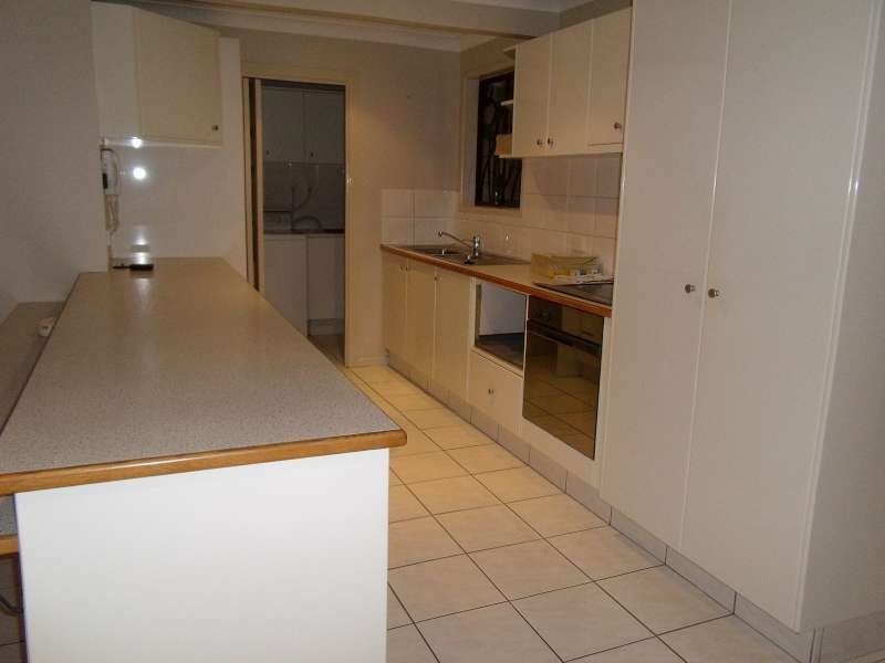 40 Lambros Drive, Benowa QLD 4217