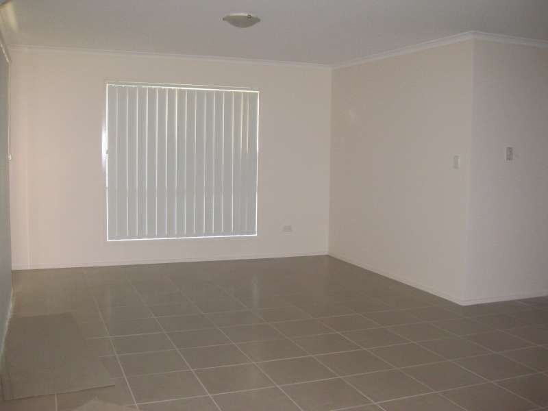 1/24 Rainbird Crescent, Kallangur QLD 4503