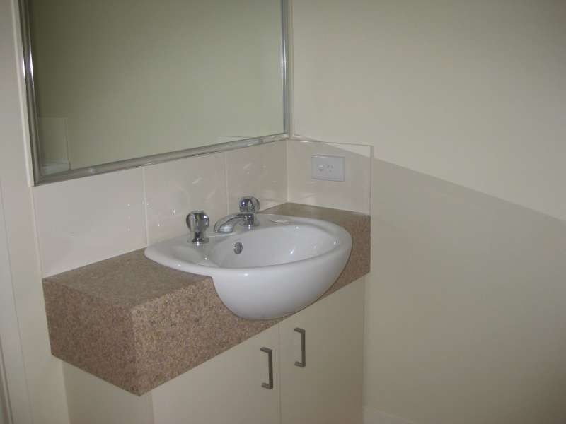 2/28 Rainbird Crescent, Kallangur QLD 4503