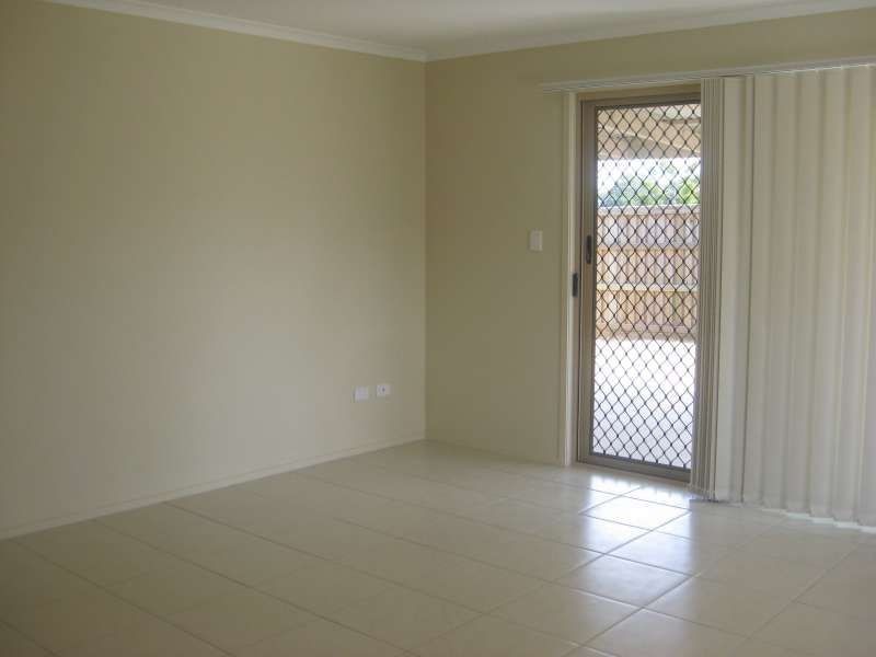 2/28 Rainbird Crescent, Kallangur QLD 4503