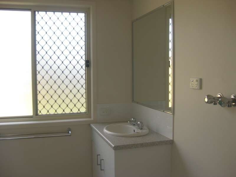 2/22 Rainbird Crescent, Kallangur QLD 4503