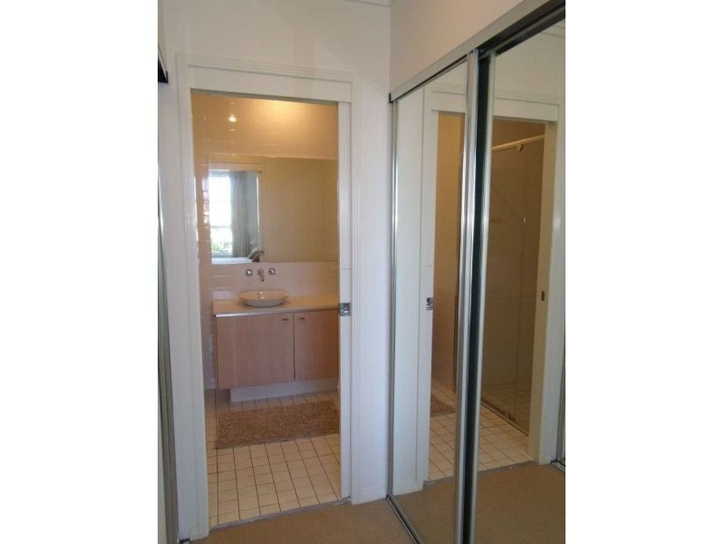 30/253 Varsity Parade, Robina QLD 4226