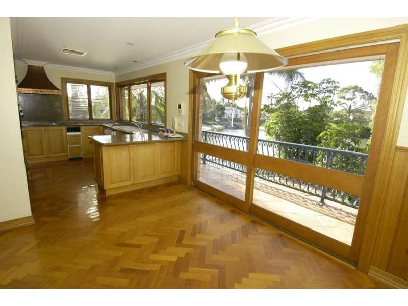 14 Nootka Court, Broadbeach Waters QLD 4218