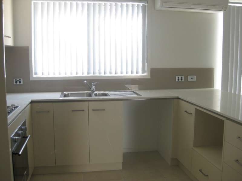 2/21-23 Thompson Crescent, Clontarf QLD 4019