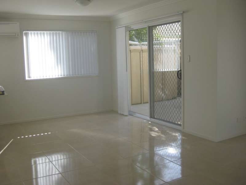 2/21-23 Thompson Crescent, Clontarf QLD 4019