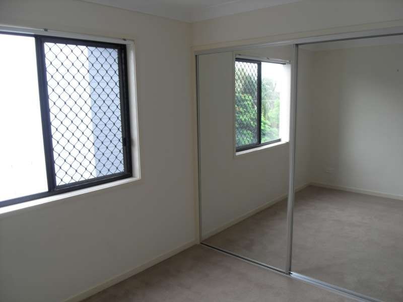 1/50 Halcomb Street, Zillmere QLD 4034