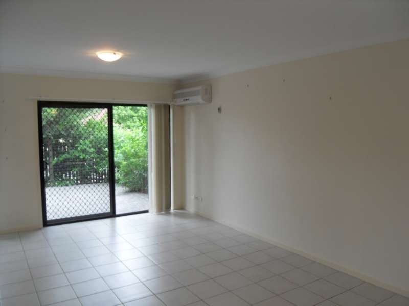 1/50 Halcomb Street, Zillmere QLD 4034