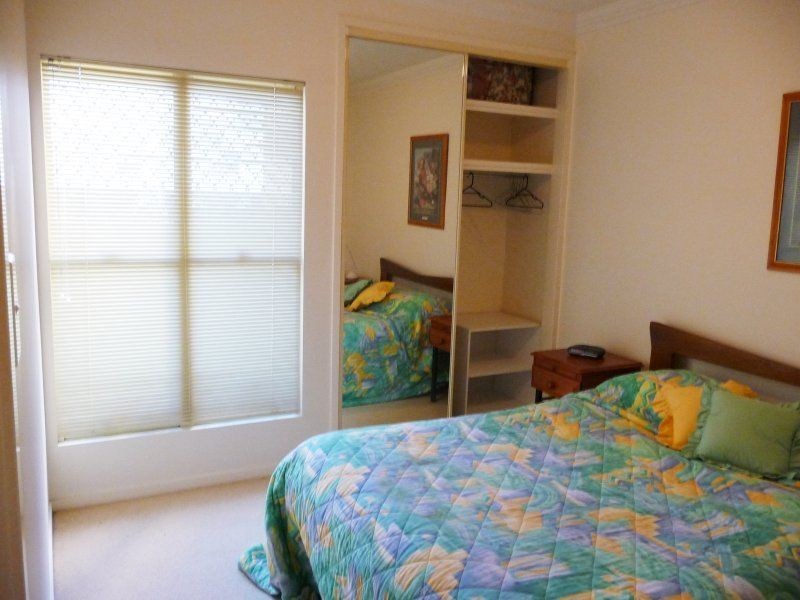 1, 70 Ekibin Road, Annerley QLD 4103
