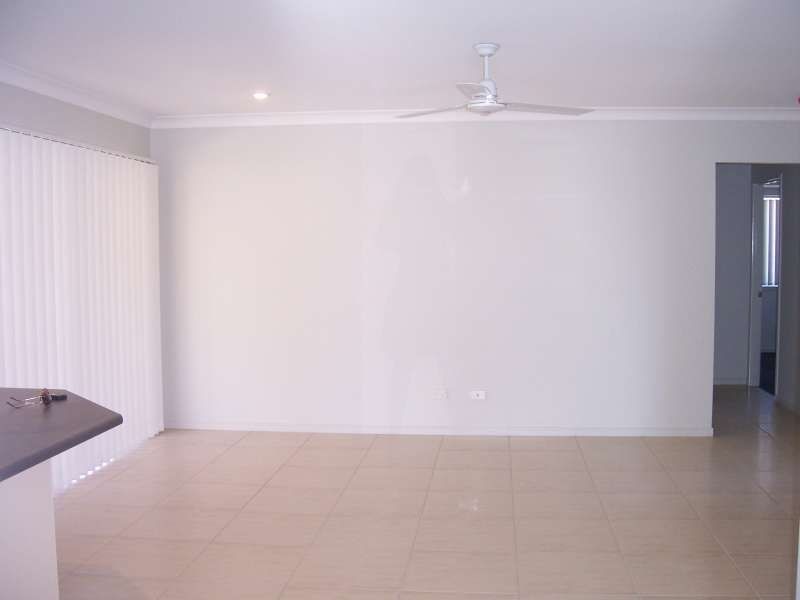 329 Dianella Street, Springfield Lakes QLD 4300