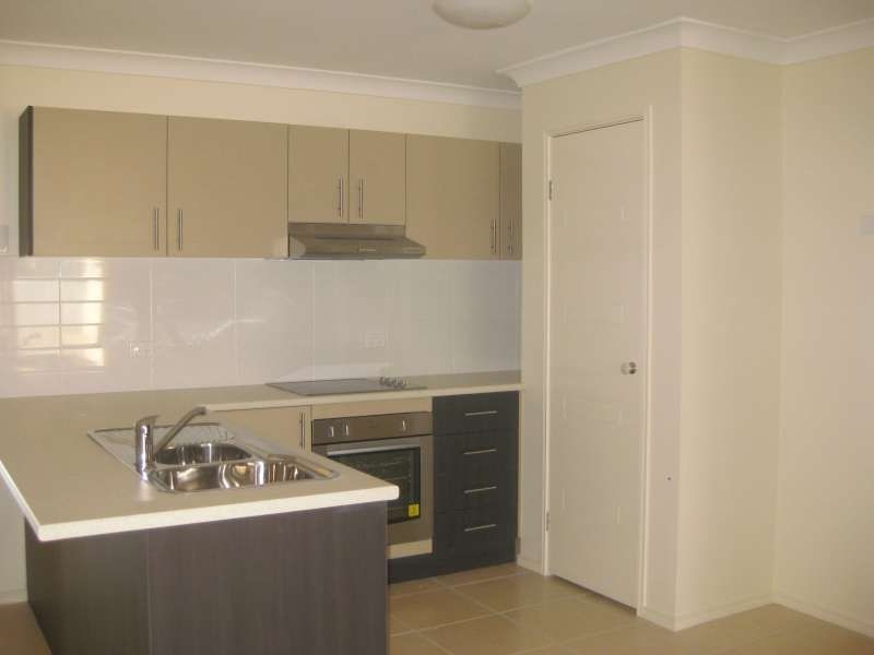 1, 10 Halifax Court, Bray Park QLD 4500