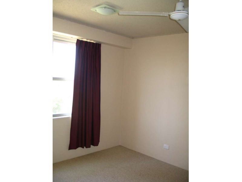 17/15 Pacific Street, Main Beach QLD 4217