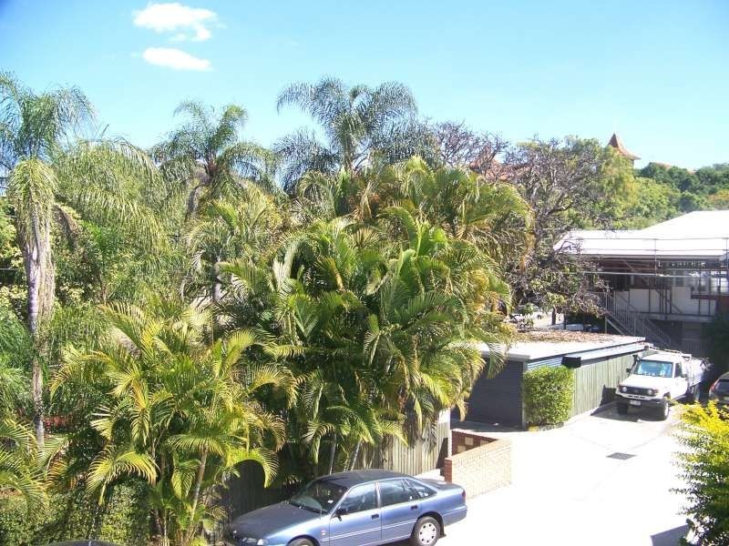 2, 13 Harris Street, Windsor QLD 4030