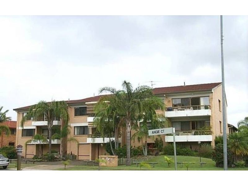 3/1 Angie Court, Mermaid Waters QLD 4218