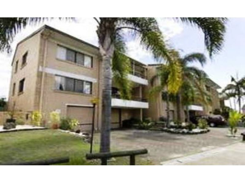 3/1 Angie Court, Mermaid Waters QLD 4218