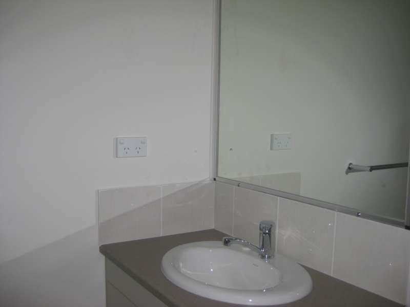 1/32 Grandview Parade, Griffin QLD 4503