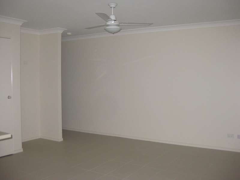 1/32 Grandview Parade, Griffin QLD 4503