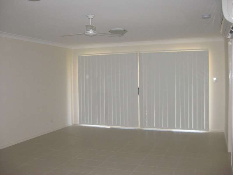 1/12 Auster Avenue, Bray Park QLD 4500