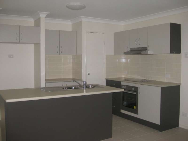 1/12 Auster Avenue, Bray Park QLD 4500