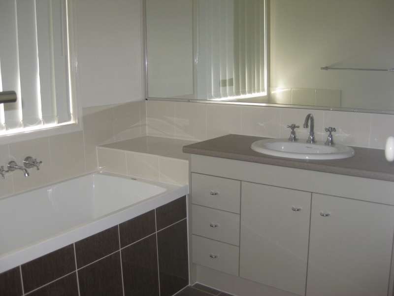 1/12 Auster Avenue, Bray Park QLD 4500