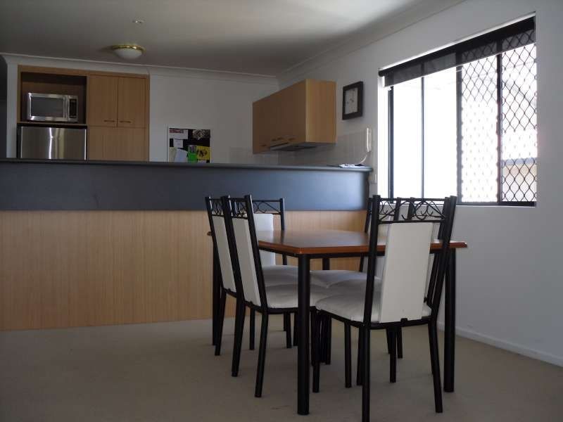 1/380 Cavendish Road, Coorparoo QLD 4151