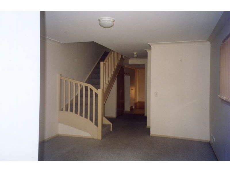 2/202 High Street, Southport QLD 4215