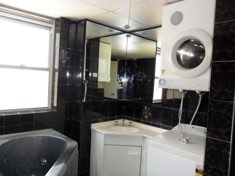 17/15 Pacific Street, Main Beach QLD 4217