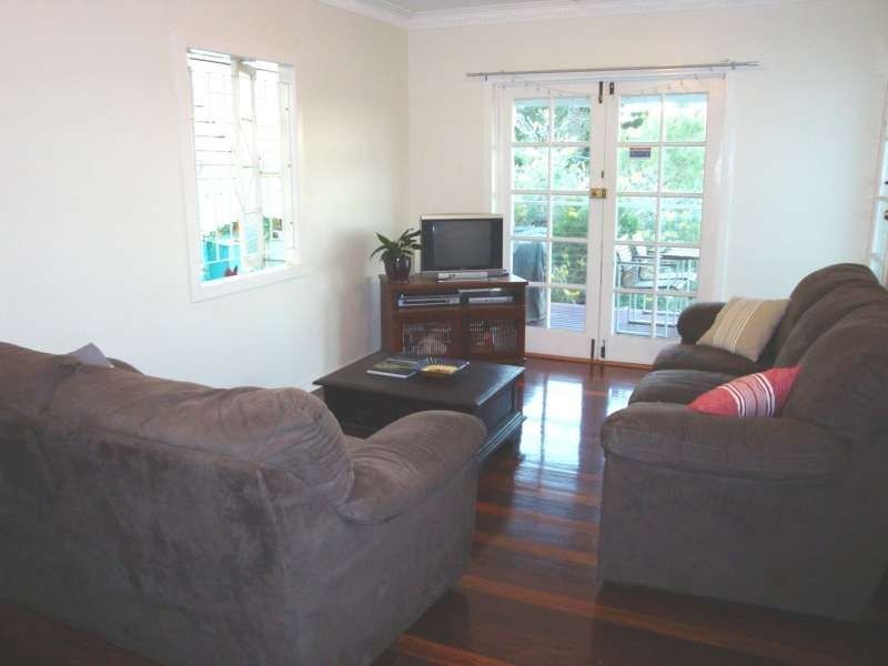 16 Edith Terrace, Red Hill QLD 4059
