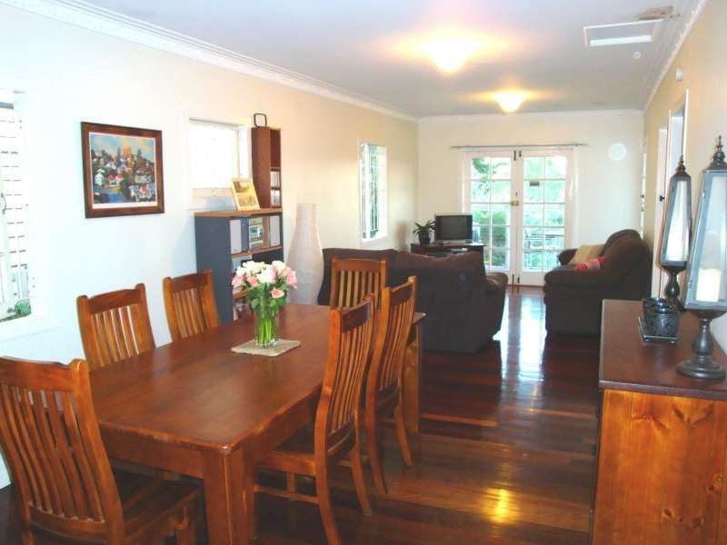 16 Edith Terrace, Red Hill QLD 4059