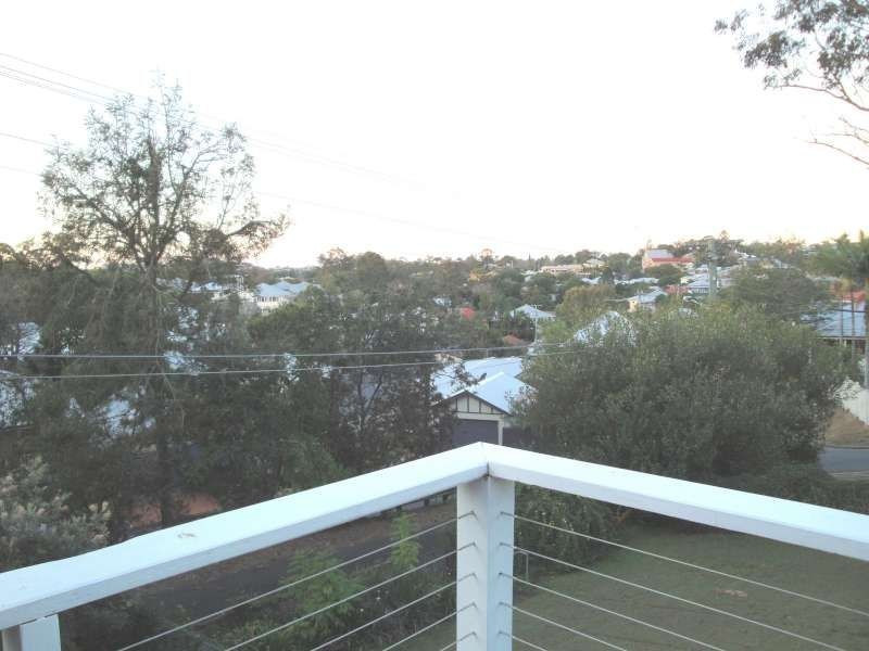 16 Edith Terrace, Red Hill QLD 4059
