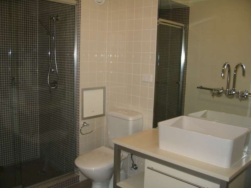 4/5 Carey Lane, Southport QLD 4215