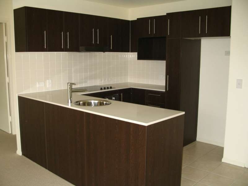 4/5 Carey Lane, Southport QLD 4215