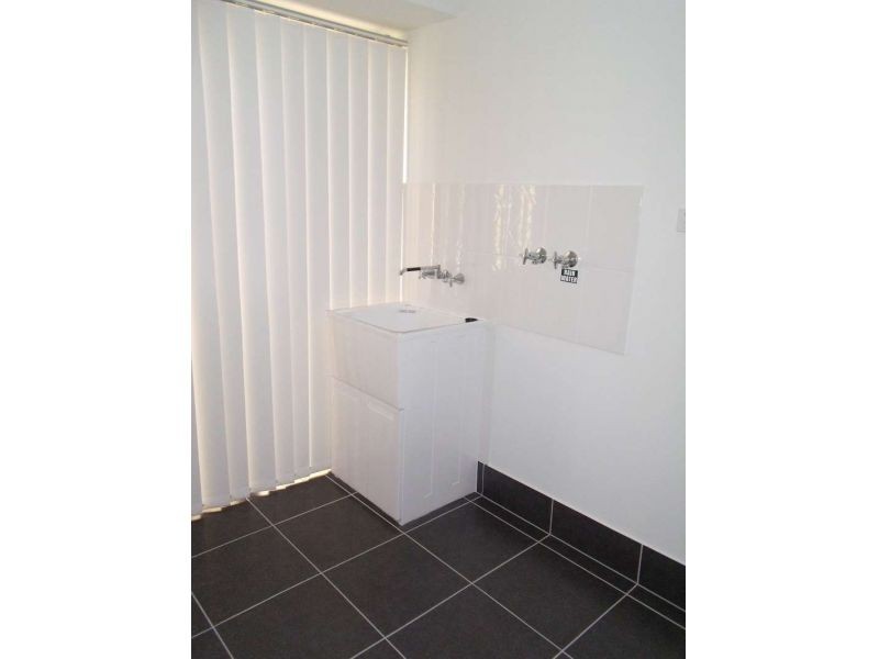 14 Faraday Crescent, Pacific Pines QLD 4211