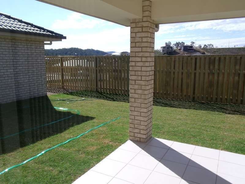 14 Faraday Crescent, Pacific Pines QLD 4211