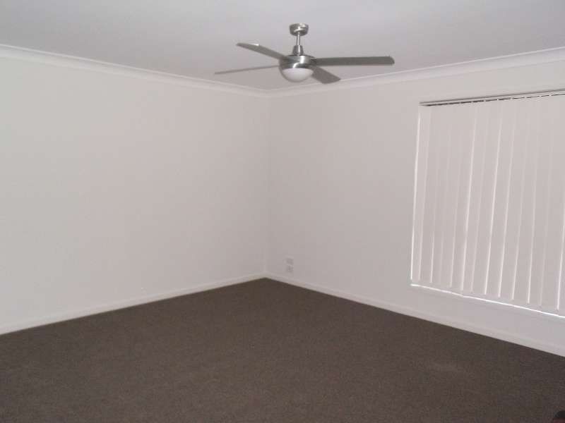 14 Faraday Crescent, Pacific Pines QLD 4211