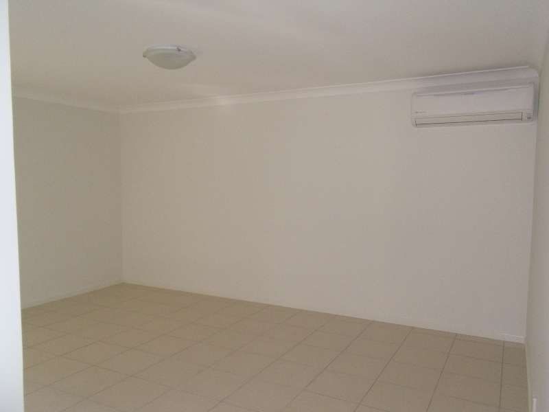 14 Faraday Crescent, Pacific Pines QLD 4211