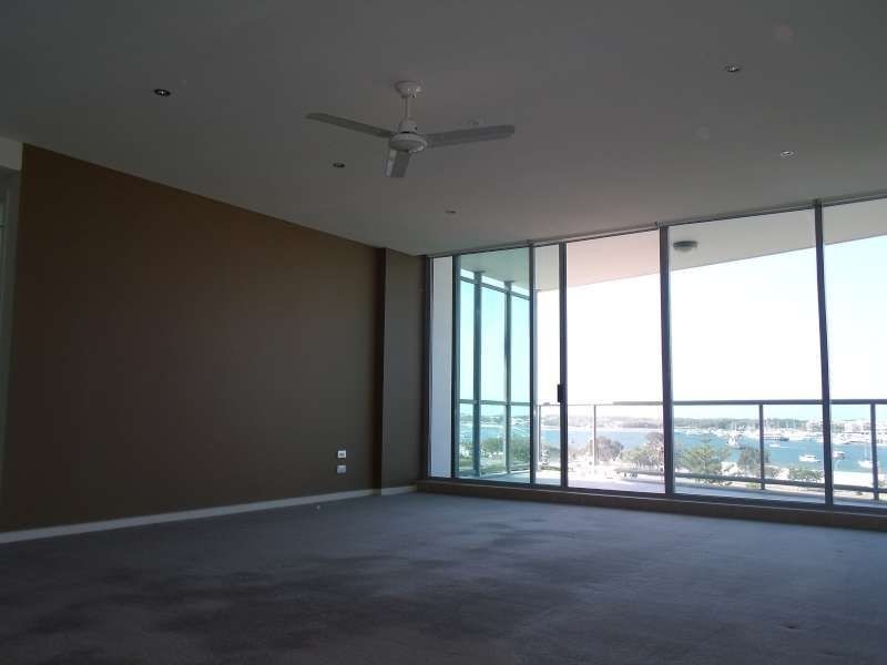 905/1 Como Crescent, Southport QLD 4215