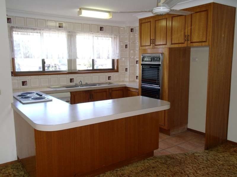 2/101 Bayview Street, Runaway Bay QLD 4216