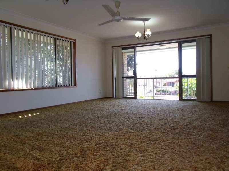 2/101 Bayview Street, Runaway Bay QLD 4216